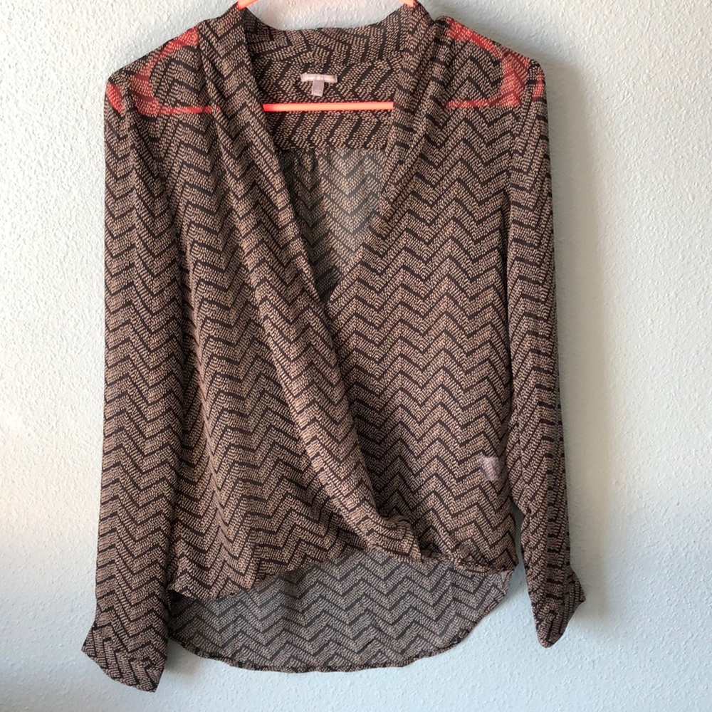 Charlotte Russe women’s small chiffon shirt